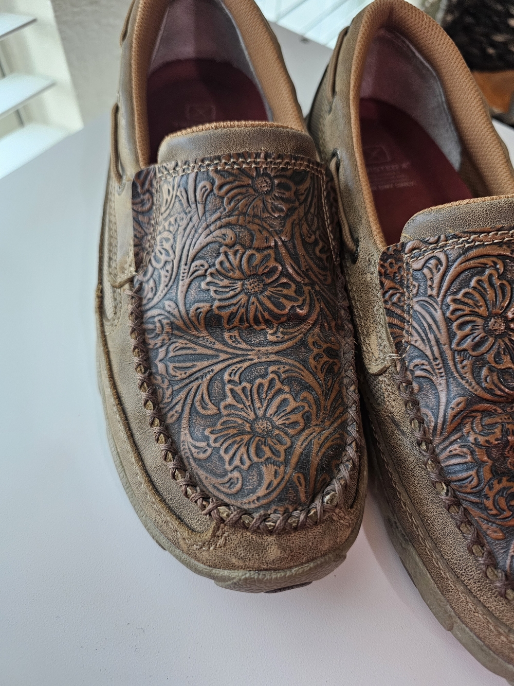 Twisted X Women's Size 9 Tooled Leather Slip-On Driving Mocs Loafers